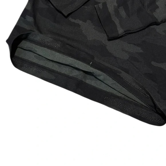NEW ATHLETA SPEEDLIGHT CAMO BLACK & GRAY TOP IN XS - Picture 7 of 8